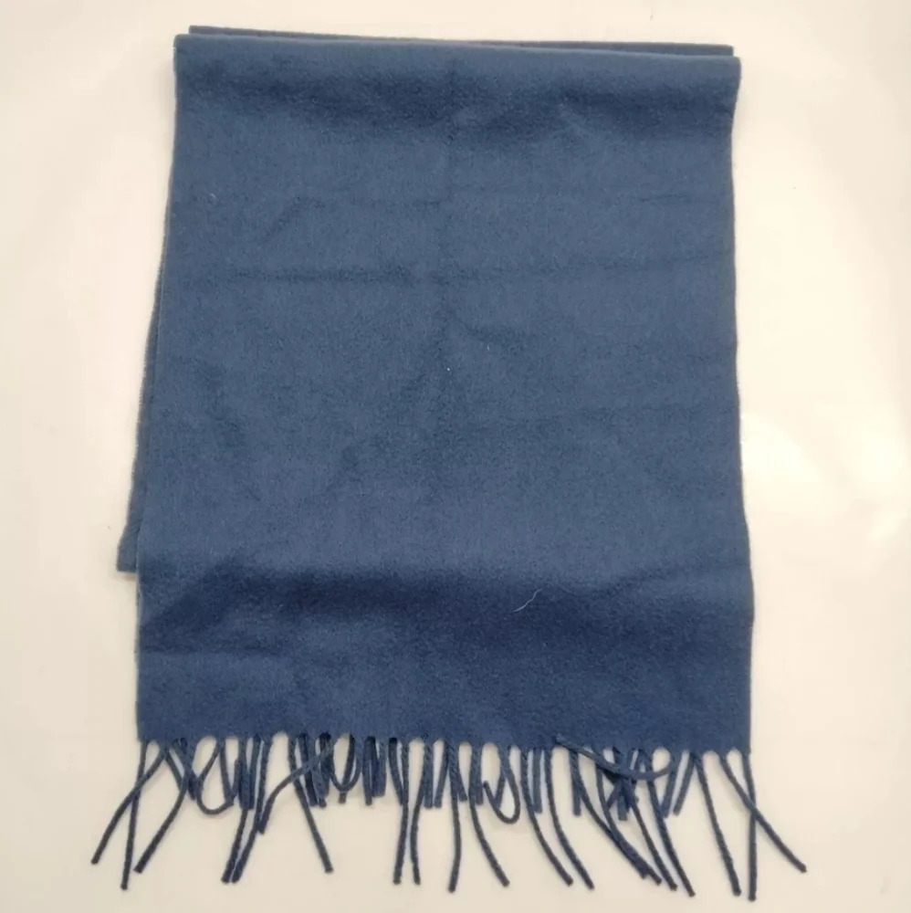 Louis Vuitton Blue Cashmere Scarf - Picture 2 of 9